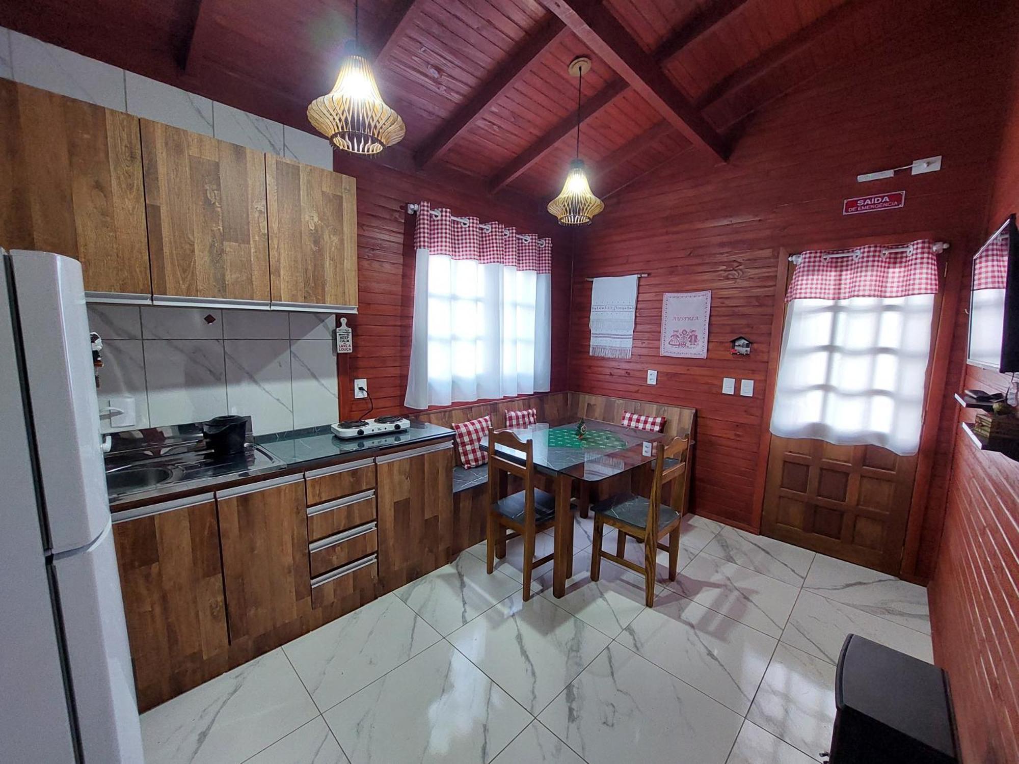 Refugio Alpenblumen Apartment อูรูบิซิ ห้อง รูปภาพ